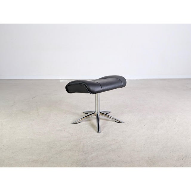 Vintage Ottoman in Leather, 1990s For Sale - Image 4 of 9