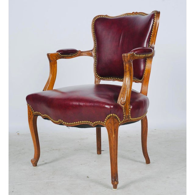 19th-Century French Louis XV Kingwood Bureau Plat With Leather Top and Bronze Mounts For Sale - Image 12 of 12