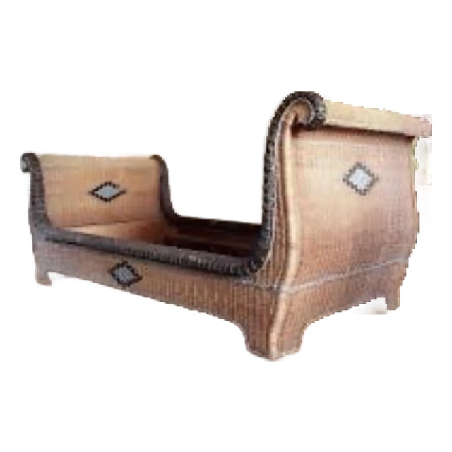 Mid-1950s Sleigh Day Bed / Queen in Natural Rattan Decorated With Blue and Brown For Sale