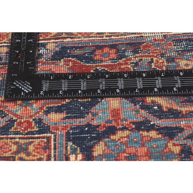 Late 19th Century Antique Persian Serapi Rug - 08'08 X 11'07. For Sale In Dallas - Image 6 of 9