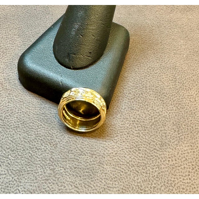 14 Karat Yellow Gold Classic Wide Wedding Band With Design Ring, Unisex Size 4.5 For Sale - Image 4 of 18