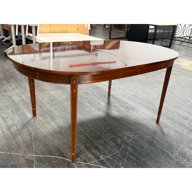 Late 20th Century Henkel-Harris Virginia Galleries Extension Dining Table For Sale - Image 5 of 12