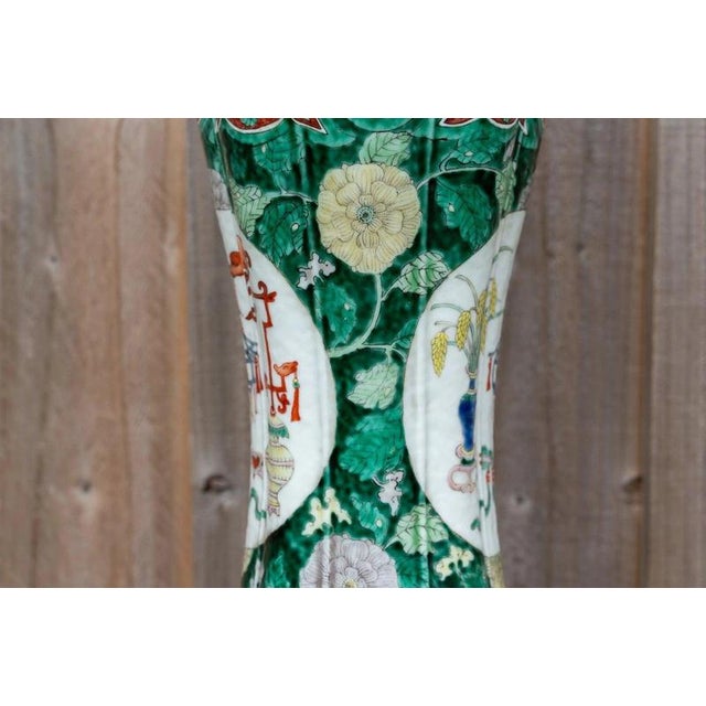 19th Century Chinese Qing Dynasty Famille Verte Wucai Porcelain Vase For Sale - Image 16 of 18