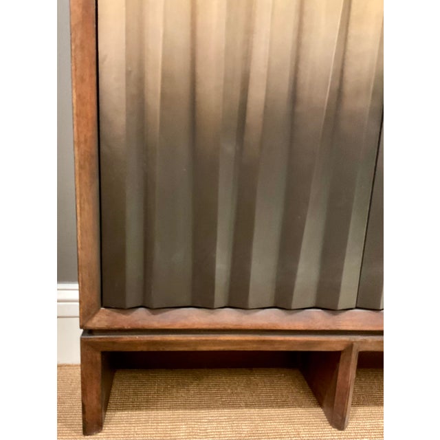 2020s Revelation Modern Ombré Luster Narrow Console Table For Sale - Image 5 of 6