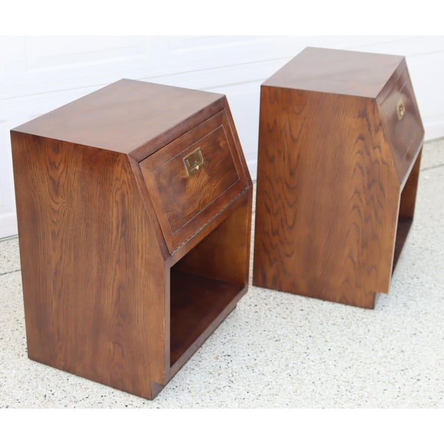 Campaign Pair of Vintage Henredon Campaign-Style Nightstands/End Tables For Sale - Image 3 of 10