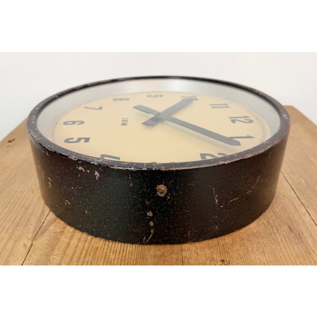 Industrial Black Factory Wall Clock from IBM, 1950s For Sale - Image 12 of 17