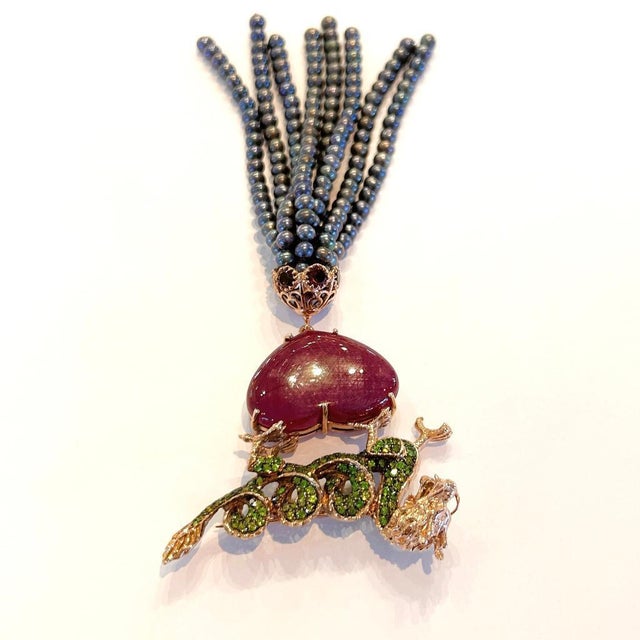Late 20th Century Bochic "Orient" Vintage Ruby & Black Pearl Brooch Set 18K Gold & Silver Circa 80 For Sale - Image 5 of 18