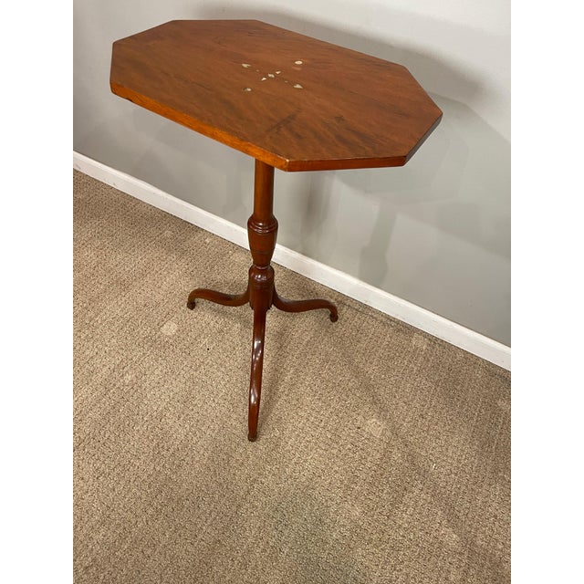 Federal Tiger Maple Tripod Table, American, Early 19th Century For Sale - Image 11 of 12