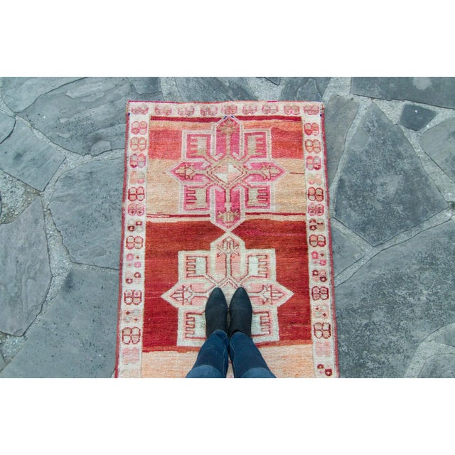 House of Séance - 1950s Vintage Kurdish Geometric Medallion Wool Hand-Knotted Runner - 3’ X 11'11” For Sale In Los Angeles - Image 6 of 11