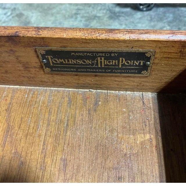 American Mid 20th Century Tomlinson of High Point Drop-Leaf Side Table For Sale - Image 3 of 7