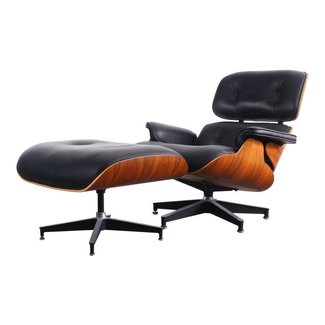 Herman Miller 670 Walnut Lounge and Ottoman by Charles and Ray Eames in MCL Leather For Sale