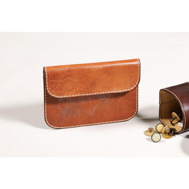 English Victorian Period 19th Century Brown Leather Case with Button Box - A Pair For Sale In Atlanta - Image 6 of 11