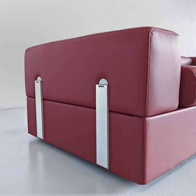 Model 711 Daybed Sofa in Red Leather attributed to Tito Agnoli for Cinova, 1970s For Sale - Image 16 of 17