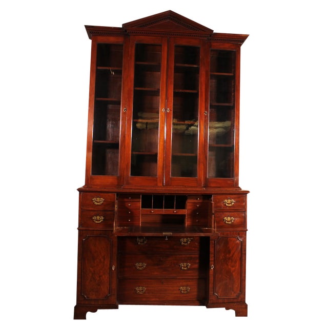 18th Century Mahogany Showcase Cabinet For Sale