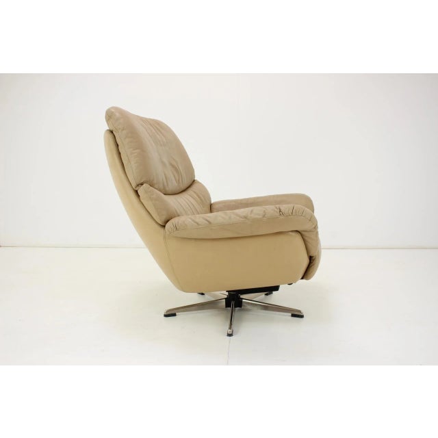 Large Scandinavian Adjustable Leather Armchair by Peem, 1970s For Sale - Image 8 of 13