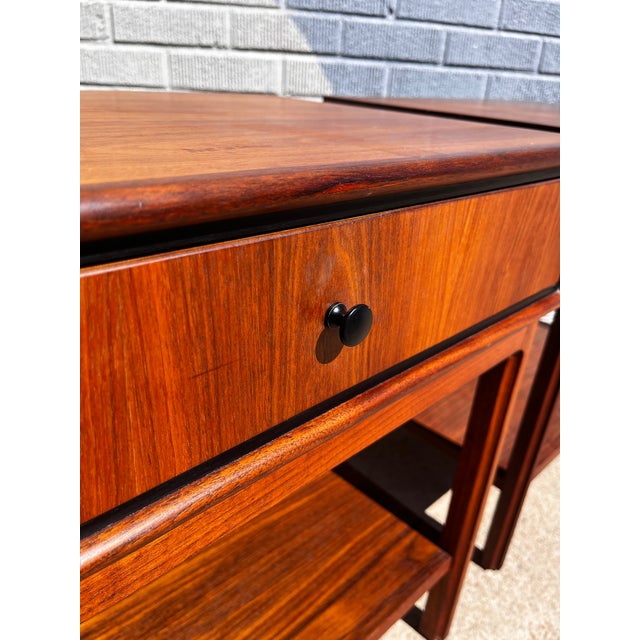 Founders Furniture Company Mid-Century Modern Jack Cartwright for Founders, Pair of Nightstands, Attributed For Sale - Image 4 of 13