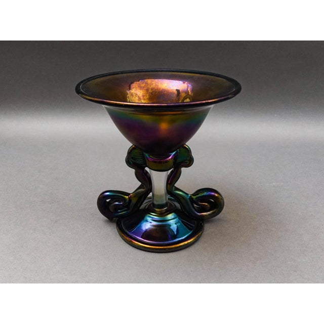Late 20th Century Kim Newcomb 1973 Signed Iridescent Art Glass Vase Pedestal Bowl Compote For Sale - Image 5 of 8