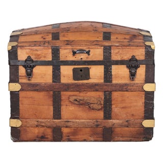 19th Century Barrel-Stave Steamer Trunk For Sale