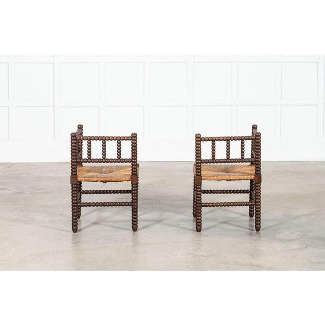 Set of 19th Century English Oak Bobbin Corner Chairs, 1880 For Sale - Image 4 of 15