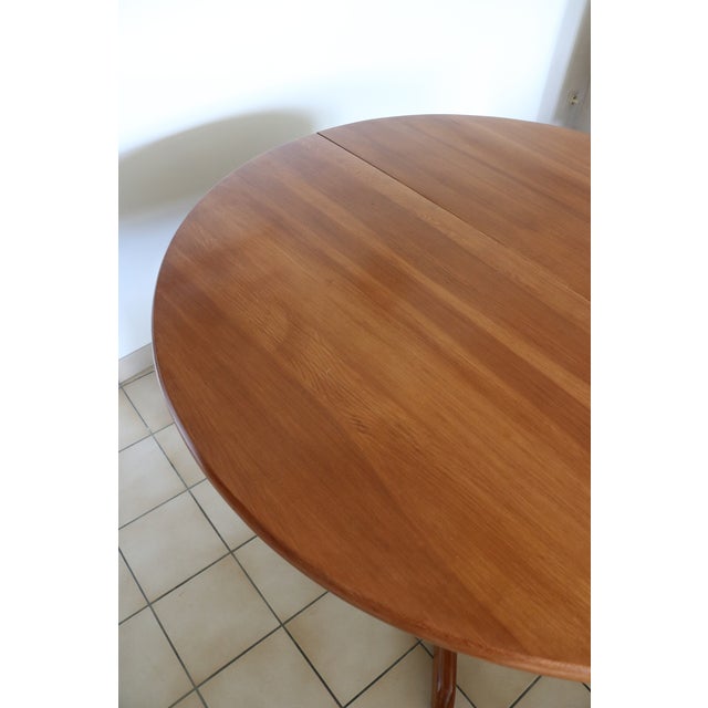 1960s Extendable Round Table in Wood, 1970s For Sale - Image 5 of 17