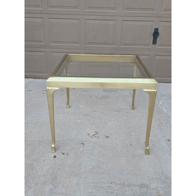 Mid-Century Modern Mastercraft Brass Hoofed Dining / Center Table With Glass Top | Hollywood Regency | 34" Square For Sale - Image 3 of 9