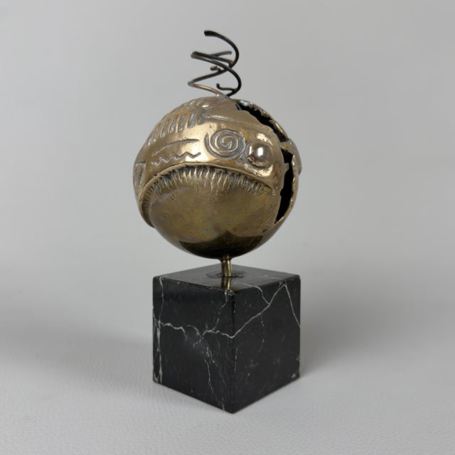 A work of art of exceptional rarity and collector's value. This magnificent sculpture is an original creation by renowned...