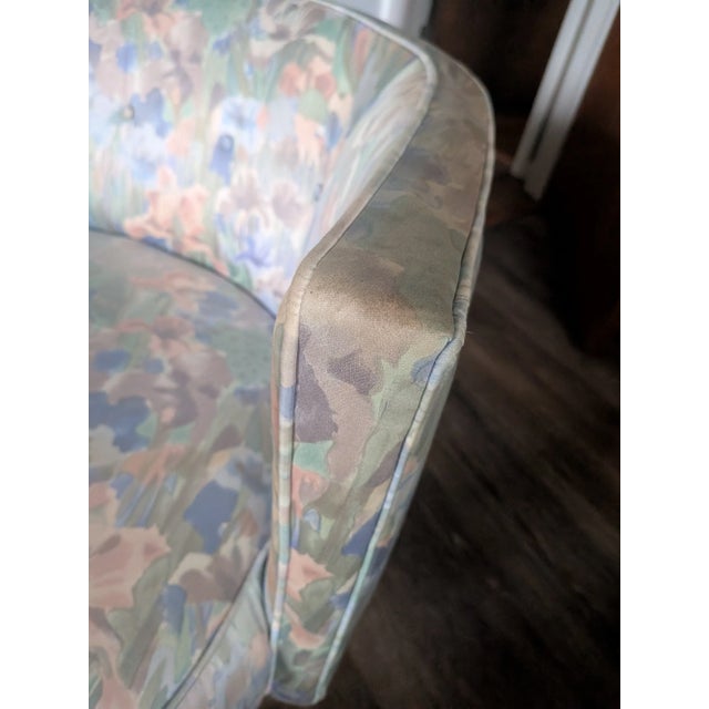 Mid-Century Modern Vladimir Kagan? Floating Lucite Swivel Style Lounge Chair, Circa 1960s For Sale - Image 3 of 10