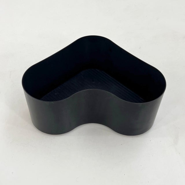 Bilumen Wavy Crescendo Planter on Wheels by Isao Hosoe for Bilumen, 1970s For Sale - Image 4 of 8