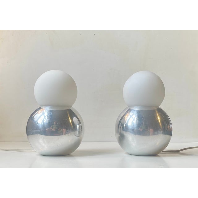 Scandinavian Dual Sphere Table Lamps in Polished Aluminum, 1980s, Set of 2 For Sale - Image 4 of 8
