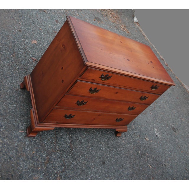 Brown Drexel Mid 20th Century Vintage Chippendale Chest For Sale - Image 8 of 9