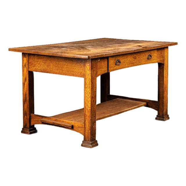 Early 20th Century Arts and Crafts Quarter Sawn Oak Library Table For Sale