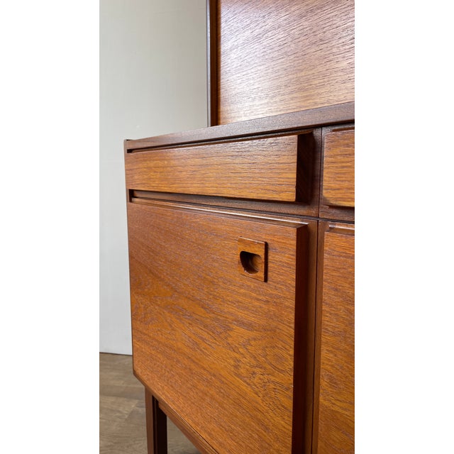 Brown Mid-Century Modern Scandinavian-Style Teak Bookcase from Vanson, 1960s For Sale - Image 8 of 16