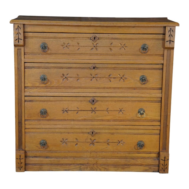 Antique Victorian Eastlake Oak & Ash Four Drawer Spoon Carved Dresser Chest 38" For Sale