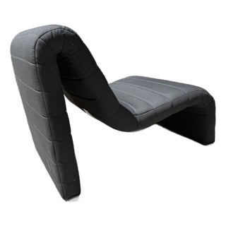 Postmodern Sculptural Chaise Lounge in Black – Organic Modern Statement Piece For Sale