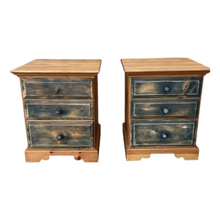 A Pair of Rustic Style Nightstands by Mastercraft Furniture. Circa 1970s For Sale