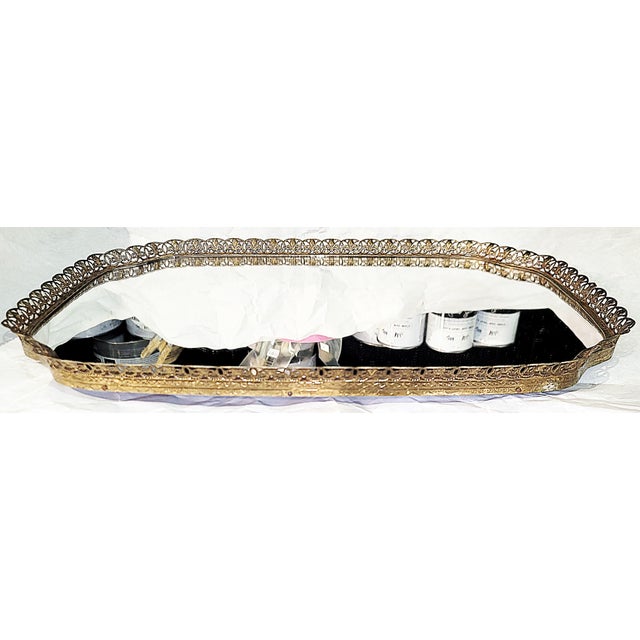Hollywood Regency 1950s Hollywood Regency MIrrored Perfune Tray For Sale - Image 3 of 6