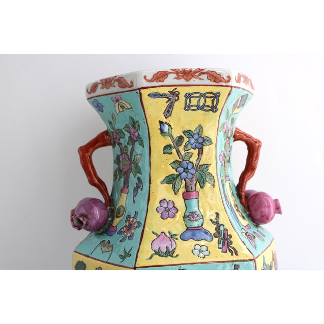 Antique Chinese Porcelain Hexagonal Vase, Famille Juane "Hundred Treasures" Rare For Sale - Image 10 of 18