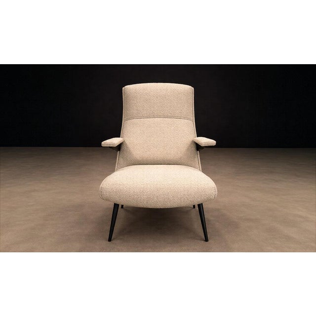 Brazilian Modernist Lounge Chair in Ebony-Stained Pau Marfim With Oatmeal Bouclé, 1950s For Sale In New York - Image 6 of 13