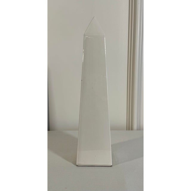 Mid 20th Century Vintage Classical Roman White Ceramic Obelisk by Fitz & Floyd For Sale - Image 5 of 10