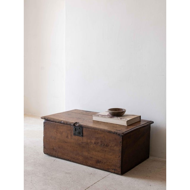 Antique French Trunk in Oak, 1800s For Sale - Image 5 of 5