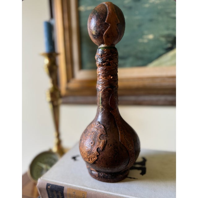 Rustic European Vintage Mid-Century Italian Leather-Wrapped Decanter With Fleur-De-Lis Crest For Sale - Image 3 of 4