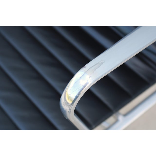 Mid-Century Herman Miller Eames Aluminum Group Black Leather Management Chair For Sale - Image 10 of 12