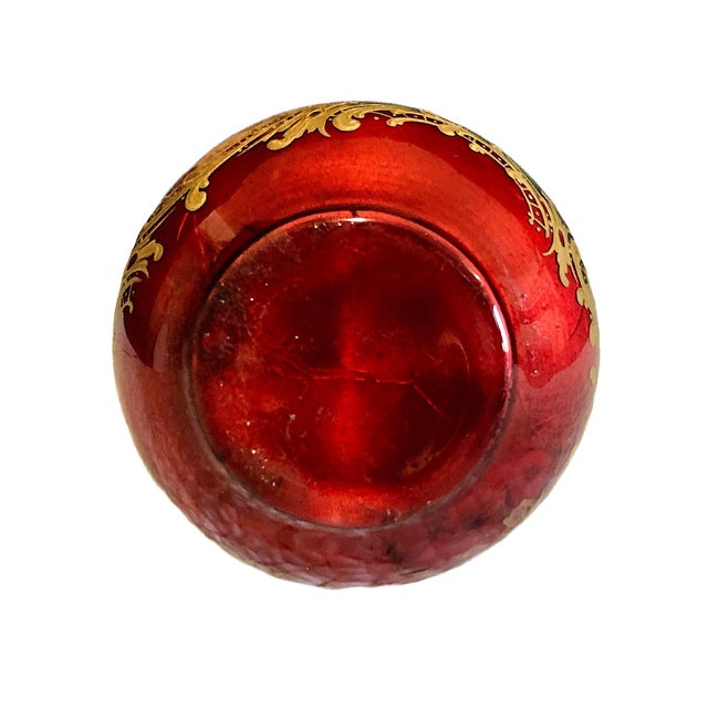 Antique Romantic French Porcelain-Style Opaline Glass Vase For Sale In San Francisco - Image 6 of 7