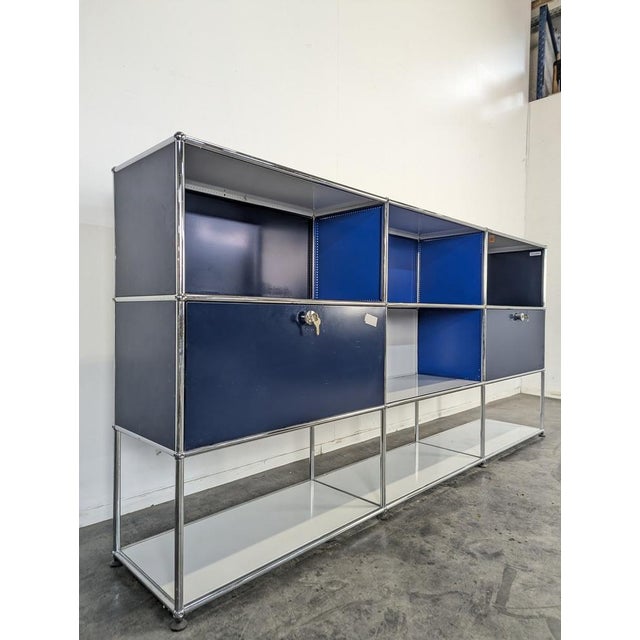 Vintage Blue Sideboard from USM Haller, in Very Good conditions.