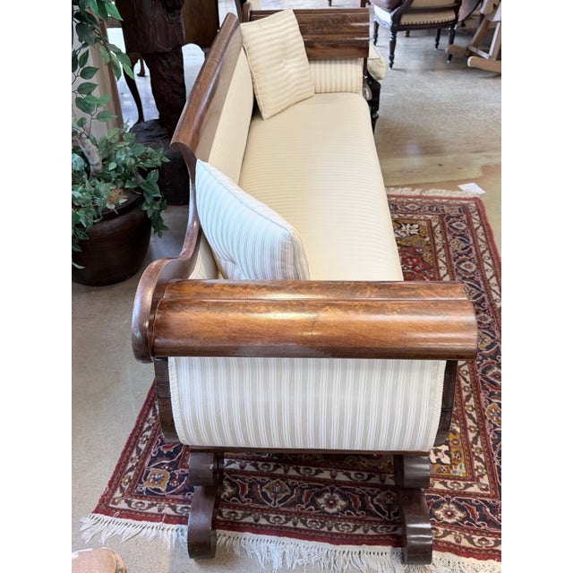 Traditional Circa 1830 American Empire Flame Mahogany Scroll Arm Sofa For Sale - Image 3 of 11