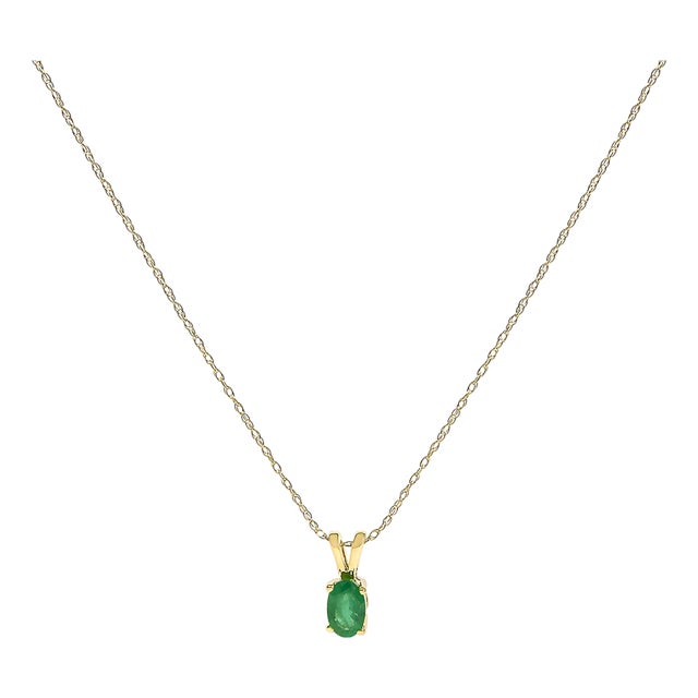 14K Yellow Gold Oval Green Emerald Solitaire Pendant Necklace - 18" Inches For Sale