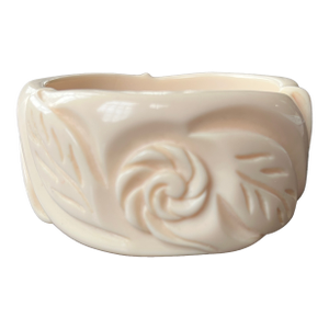 1960s Vintage Carved Ivory-tone Bakelite Style Bangle Bracelet