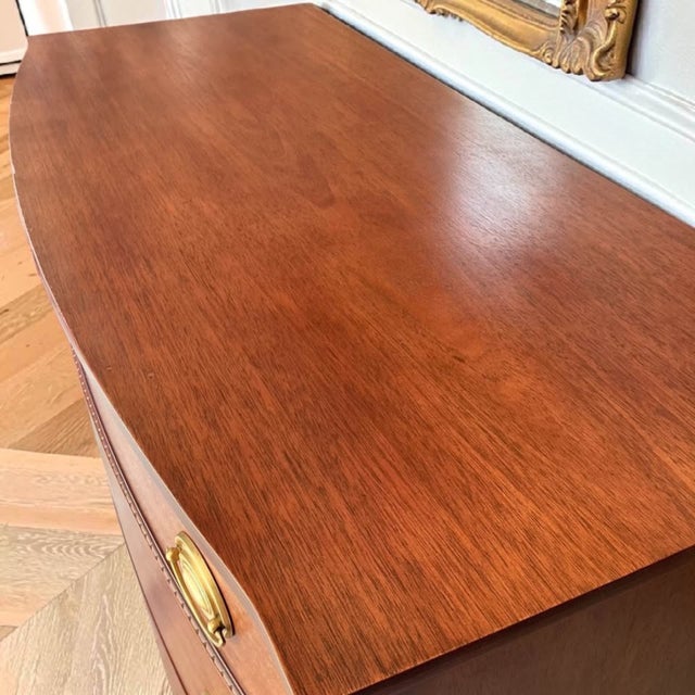 Brown Vintage Federal Revival Mahogany Chest | Serpentine Front | Reeded Columns | Entry, Foyer or Bedroom Storage For Sale - Image 8 of 11