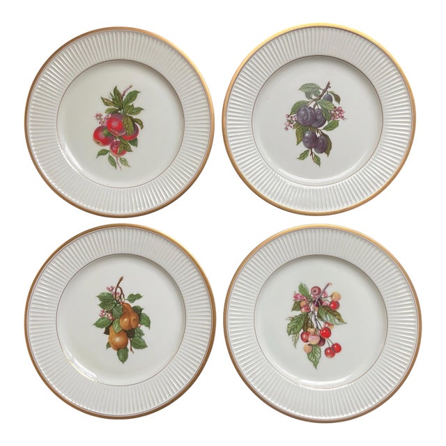 1970s Thornberry’s u.s.a. Fruit Plates Porcelain Set of 4 - 7 3/4” For Sale