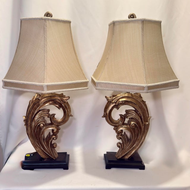 Chinoiserie Vintage Theodore Alexander Style Florentine Gilt Table Lamps - A Pair For Sale - Image 3 of 12